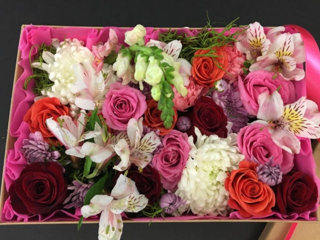 flowers in a box, roses, modern, contemporary