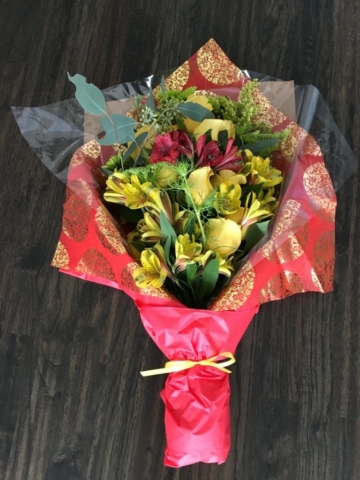 flower bouquet, hand-tied bouquet, modern, Chinese new year, lunar new year
