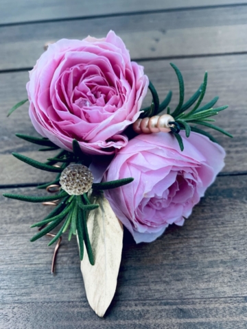 pink & gold, boutonnieres, corsages, prom, homecoming, daddy & daughter dance
