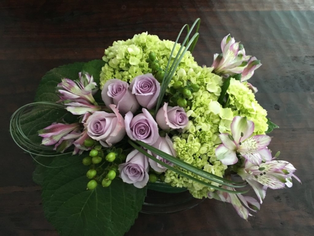 low arrangement flower design, modern, contemporary