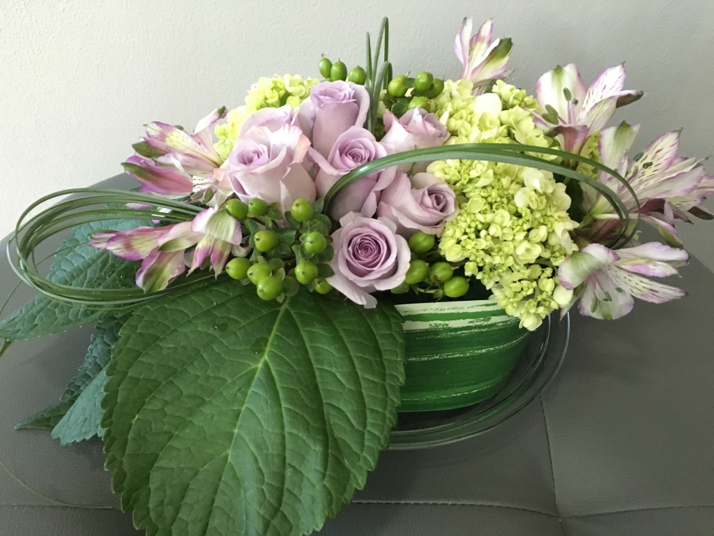 low arrangement flower design, modern, contemporary, lavender flowers