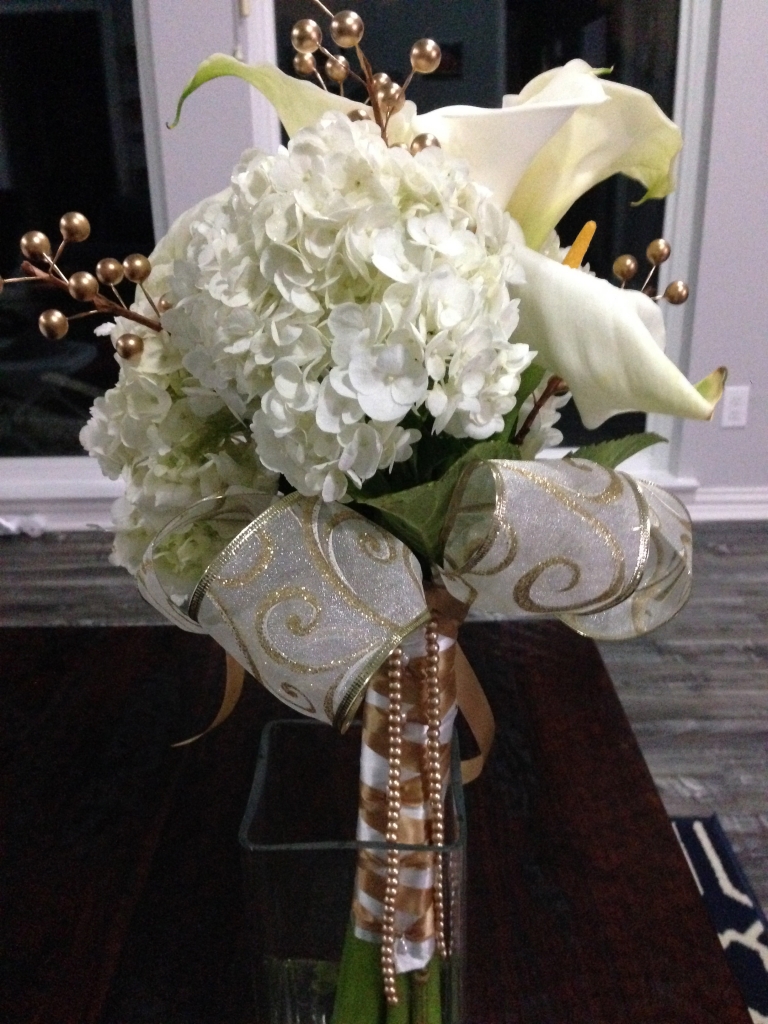 flower bouquet, hand-tied bouquet, modern, prom, homecoming, wedding