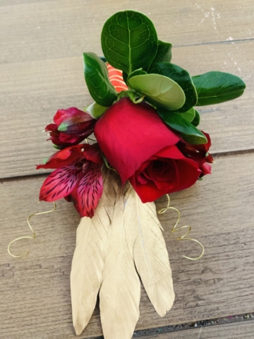 red & gold, boutonnieres, bouquet, prom, homecoming